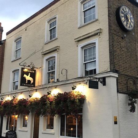 The Windsor Trooper Pub & Inn Exterior photo